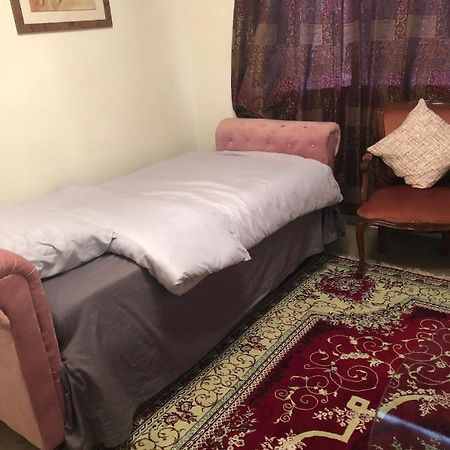 Delux Single Room Only For Female Oxford Exterior foto